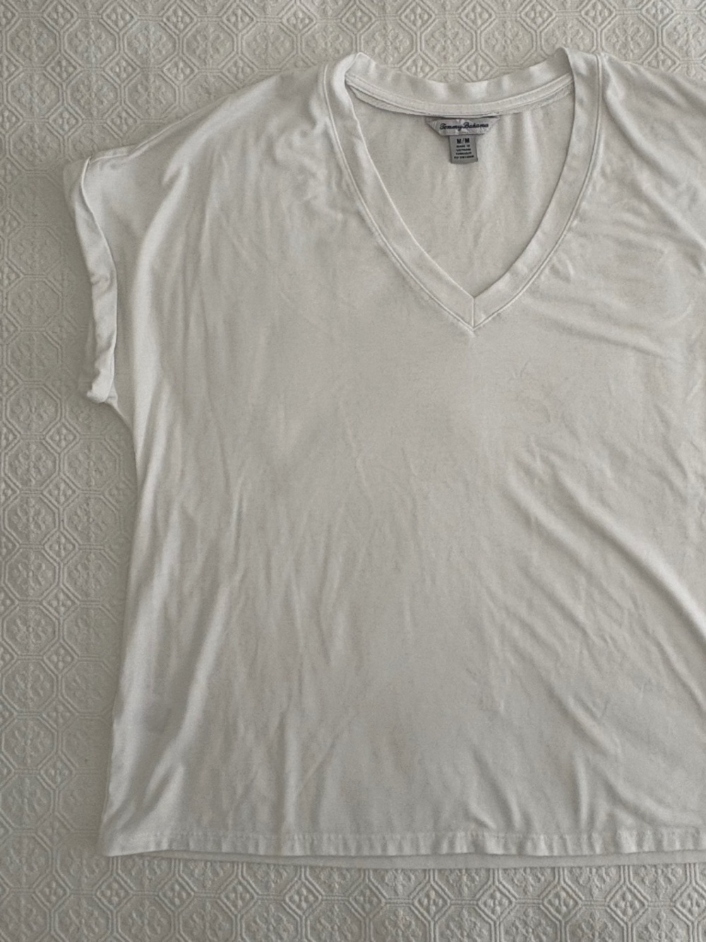 Tommy Bahama Kauai V-Neck T-Shirt White Soft Stretch Tee Size M Everyday Basic